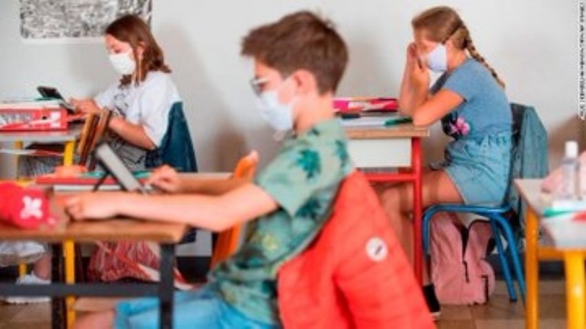 Vacuna contra Covid-19 de Moderna comienza a aplicarse en niños de EU; es fase prueba