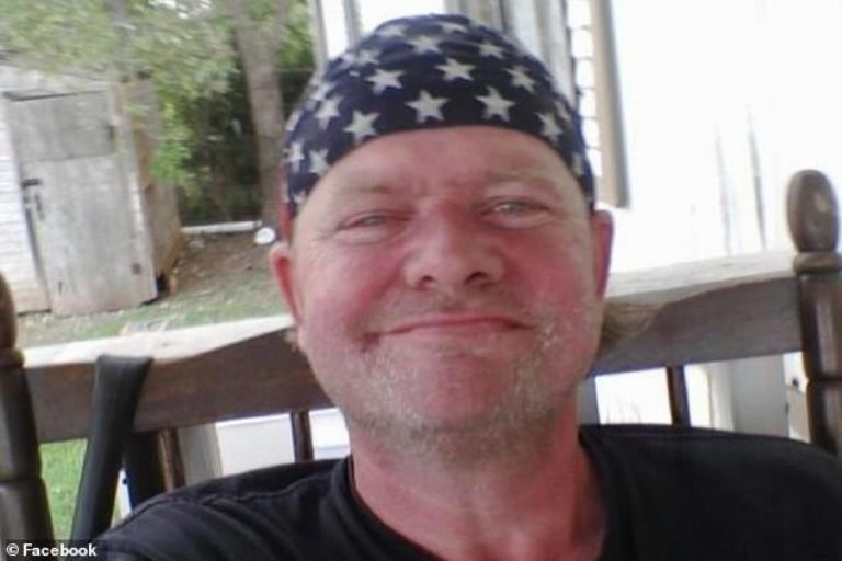 Dos adolescentes quemaron vivo a Amenhauser