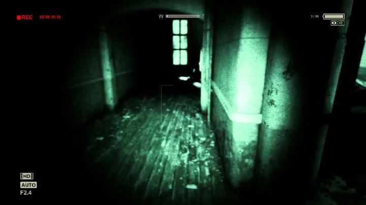 ¡Espeluznante! Abuela encuentra a demonio en el cuarto de sus nietos; logra grabarlo