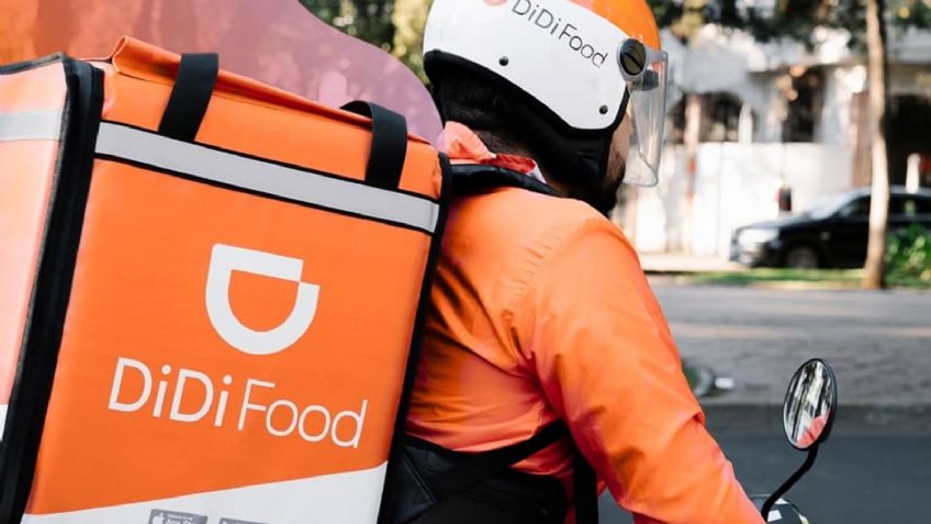 VIDEO: Cámara capta el momento en que un hombre armado asalta a un repartidor de Didi