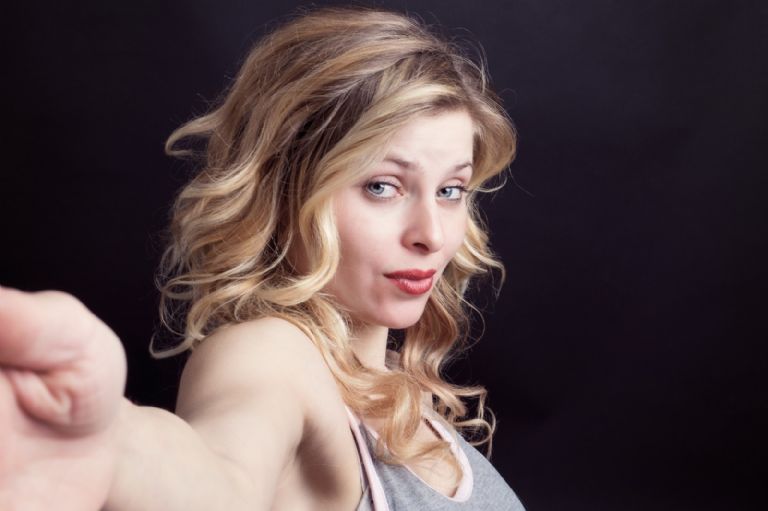 Universidad ofrece clases para empezar en OnlyFans