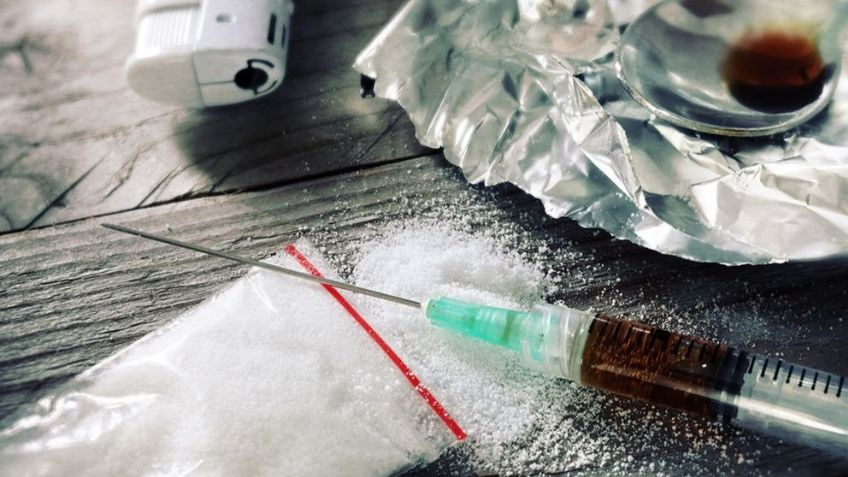 Por presunta venta de drogas, vecinos arremeten contra una mujer y su hija en Xochimilco