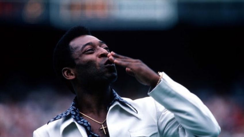 En Instagram, Pelé presume primera dosis de la vacuna contra Covid-19: "Es un día inolvidable"