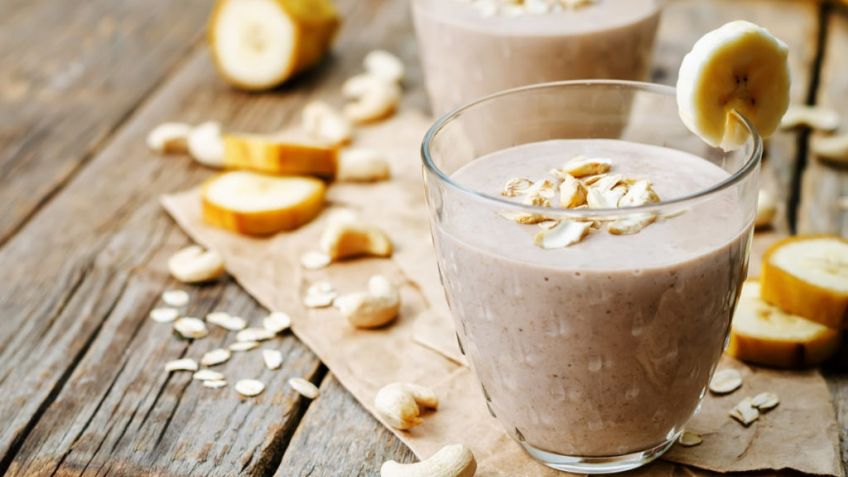 Inicia tu semana con toda la energía gracias a este smoothie de avena con cacahuate