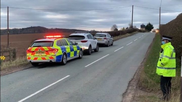 Menor de edad muere ahogada en el río Tweed tras problemas con su canoa; tenía 15 años