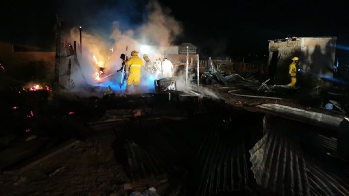 Voraz incendio consume un centro de rehabilitación en San José de Guaymas