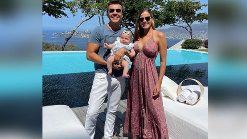 Adrián Uribe y su novia Thuany Martins celebran los primeros 5 meses de su hija Emily