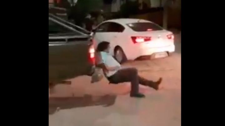 VIDEO: "Actúa mejor que Neymar"; luego de cancelarle la misa, pastor finge ser atropellado