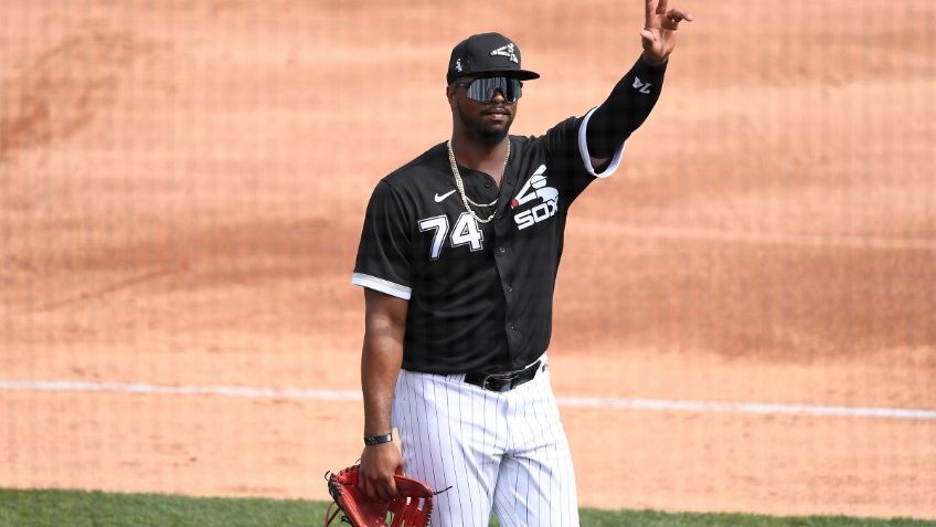 Eloy Jiménez, de los Medias Blancas será de baja entre cinco y seis meses