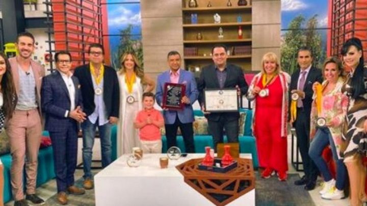 Tras repentino despido de Televisa, famoso exconductor de 'Hoy' se une a proyecto ¿de TV Azteca?