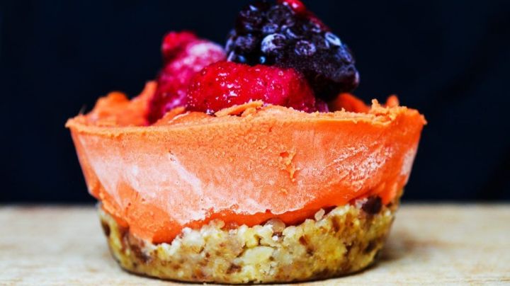 Benefíciate de todos los nutrientes del mamey con este dulce cheesecake