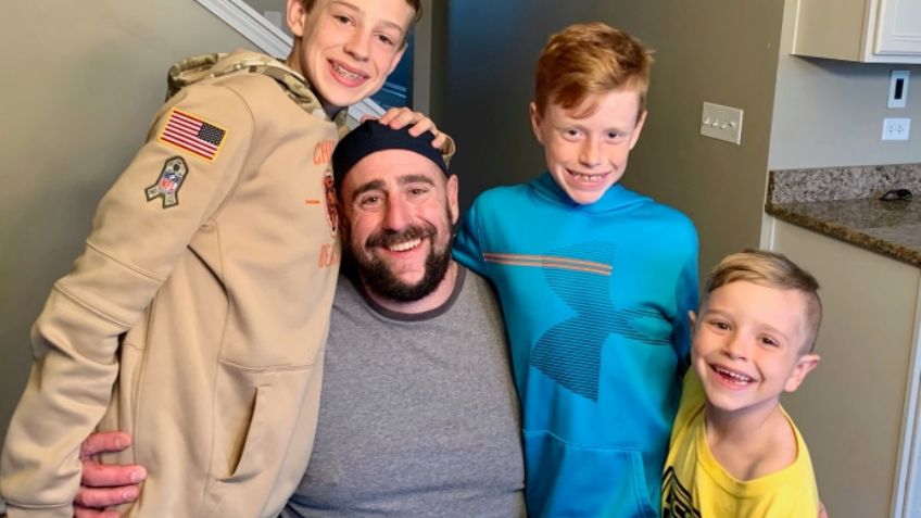 ¡Héroe! Padre sacrifica su vida para salvar a su hijo de una fuerte corriente marítima