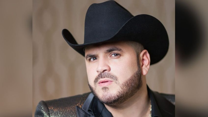 Tras ser hospitalizado de emergencia, cantante de narcocorridos se 'escapa' a fiesta