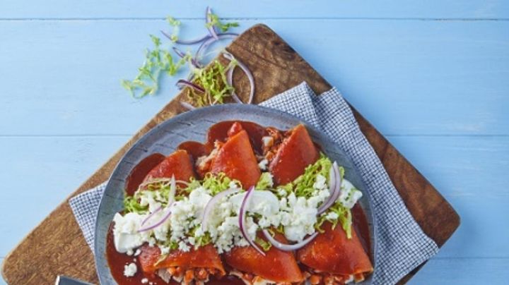 Reinventa las tradicionales enchiladas en esta Cuaresma al prepararlas con atún