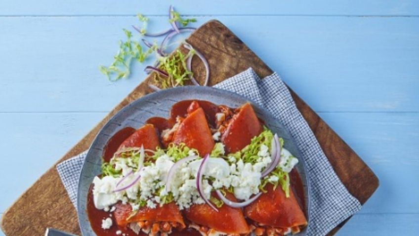 Reinventa las tradicionales enchiladas en esta Cuaresma al prepararlas con atún