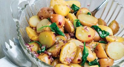 ¡Semana Santa con botana! Esta ensalada de papa con chile se convertirá en tu preferida