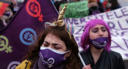 Reportan hombres infiltrados marcha feminista; los sujetos agredieron a mujeres policías