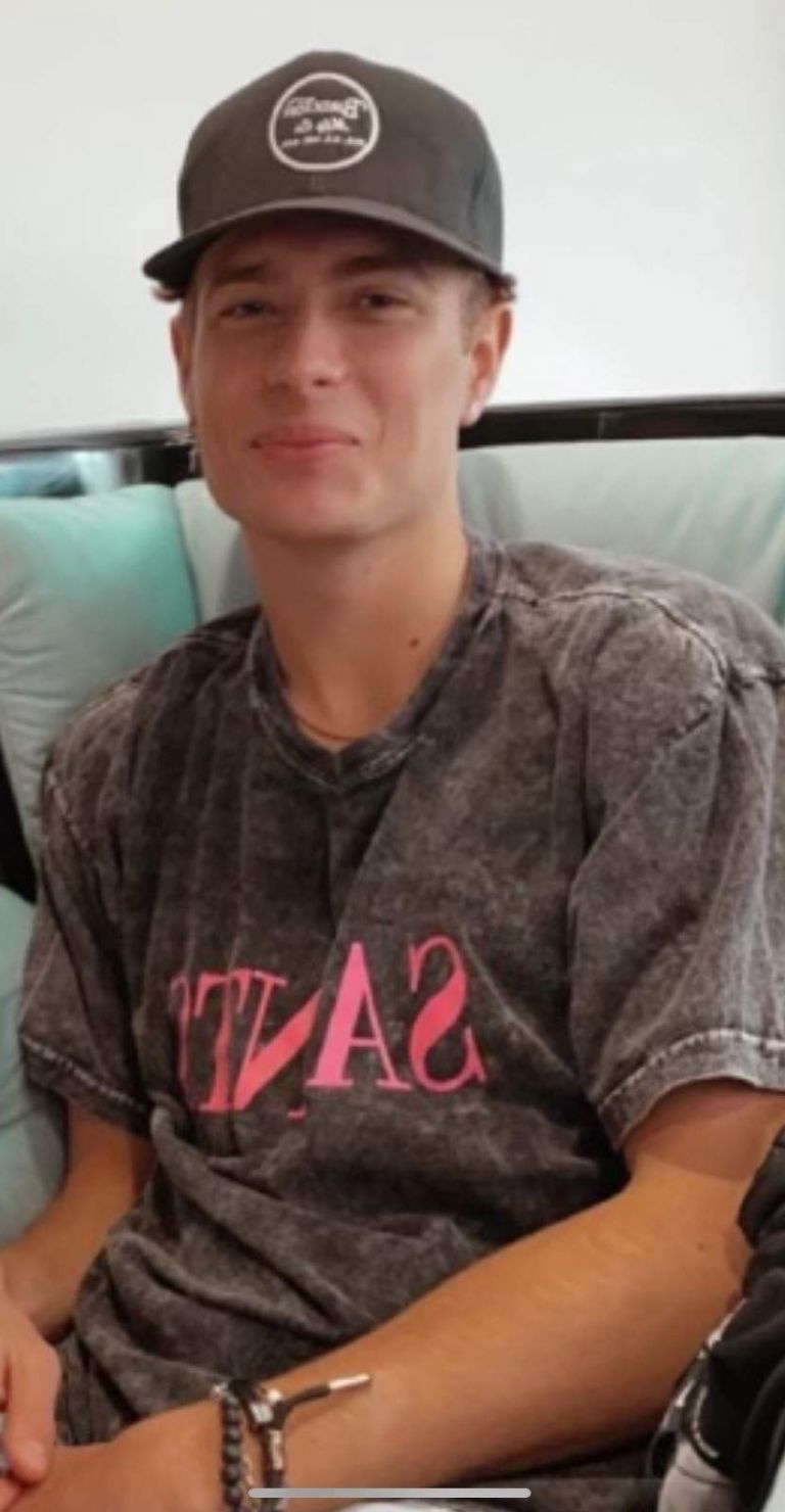 Stone Foltz terminó clínicamente muerto tras una novatada