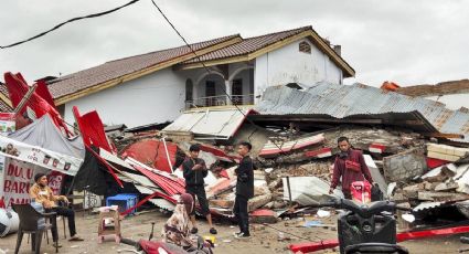 8 muertos y 23 heridos, el saldo del fuerte terremoto en Indonesia; hay 300 edificios dañados