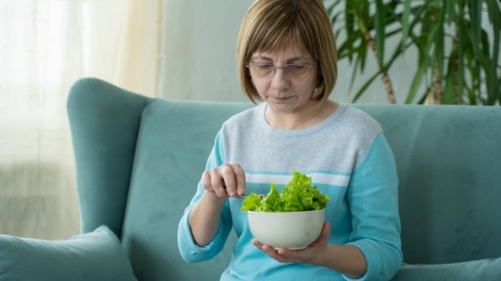 Conoce los alimentos que puede consumir una persona que padece Parkinson