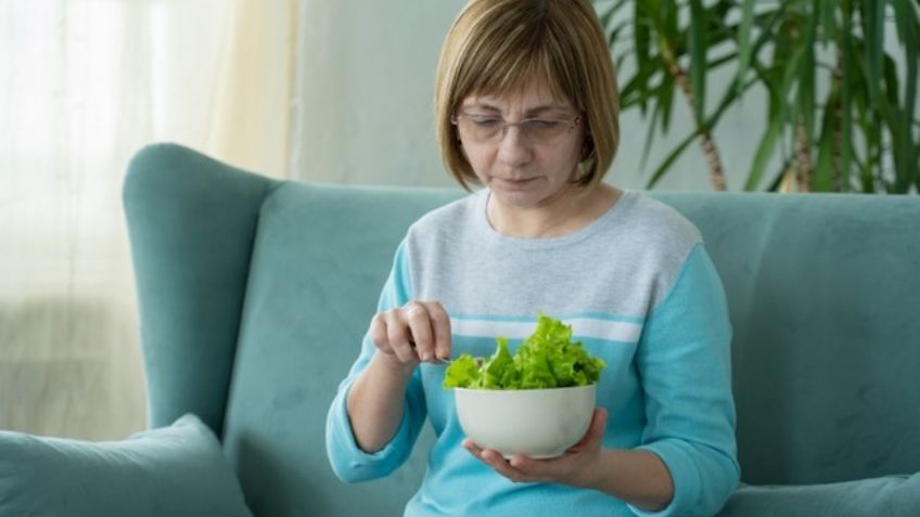 Conoce los alimentos que puede consumir una persona que padece Parkinson