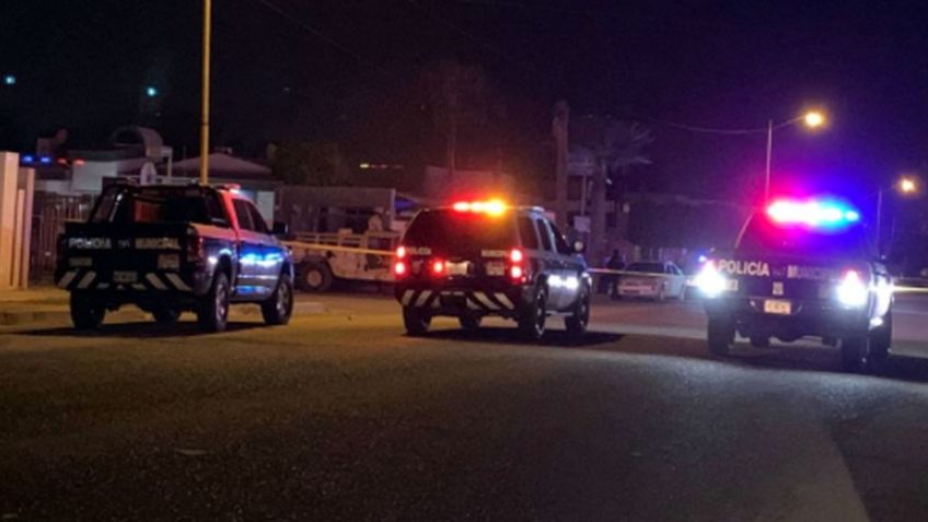 Pistoleros rafaguean auto con cuatro tripulantes en Sonora; tres se encuentran graves