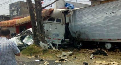 Tráiler provoca fatal accidente en la México-Toluca; el saldo es de tres personas sin vida