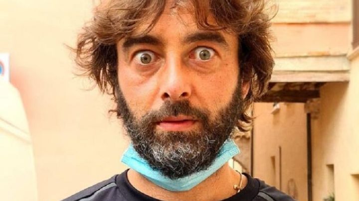 "Estoy enamorado": Sacerdote italiano anuncia en misa dominical que 'colgará el hábito'