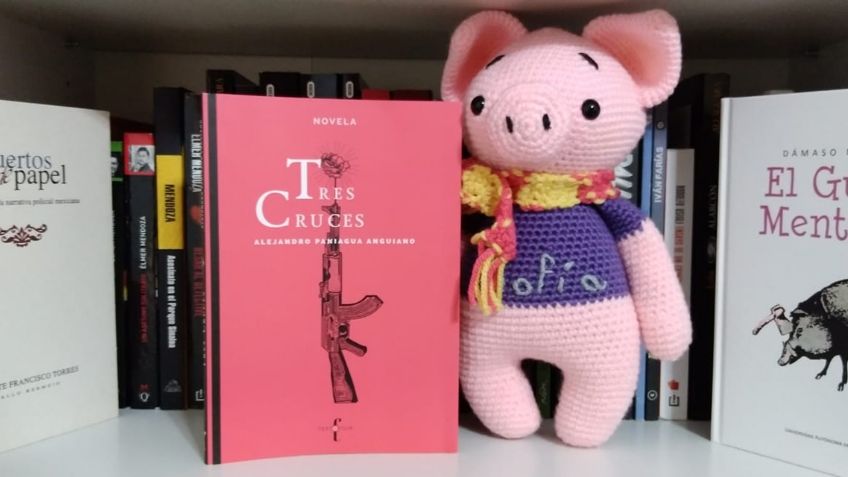 Conoce a ‘Nono’ el cerdito Booktuber que discute sobre literatura 'underground'