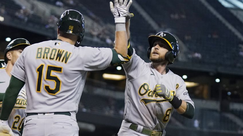 Lowrie comanda la remontada de los Atléticos a Diamondbacks con cuadrangular