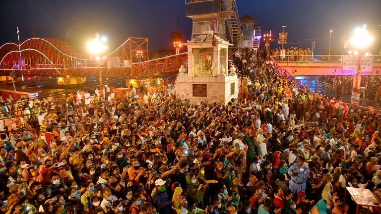 Kumbh Mela dejó a miles de contagiados por Covid-19
