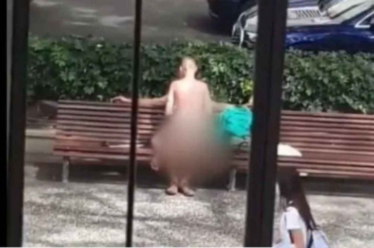 Pareja de exhibicionistas es detenida en España