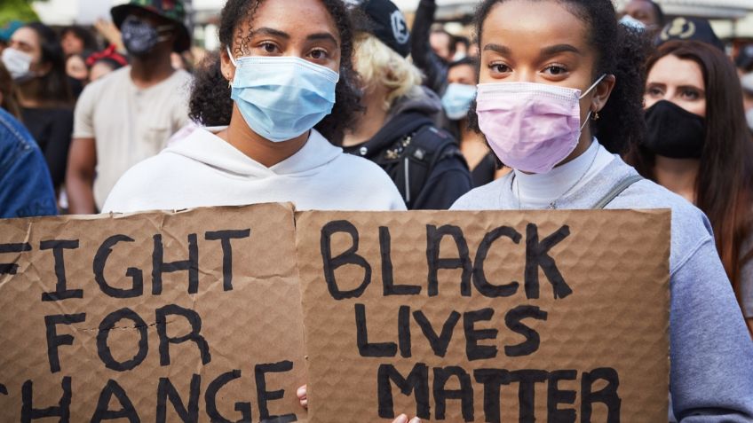 Alumnos de EU realizan "subasta de esclavos": Ofertaban a sus compañeros afroamericanos