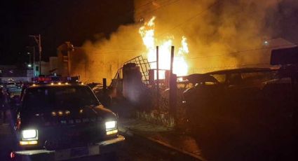 Se quema predio que almacenaba huachicol en Hidalgo; 3 mil litros detonaron el incendio