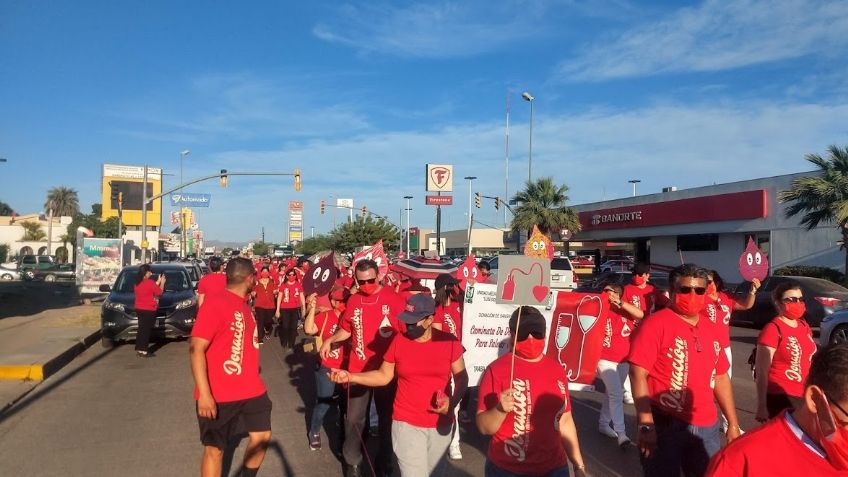 Empleados de salud Cajeme marchan para concientizar sobre la donación altruista de sangre