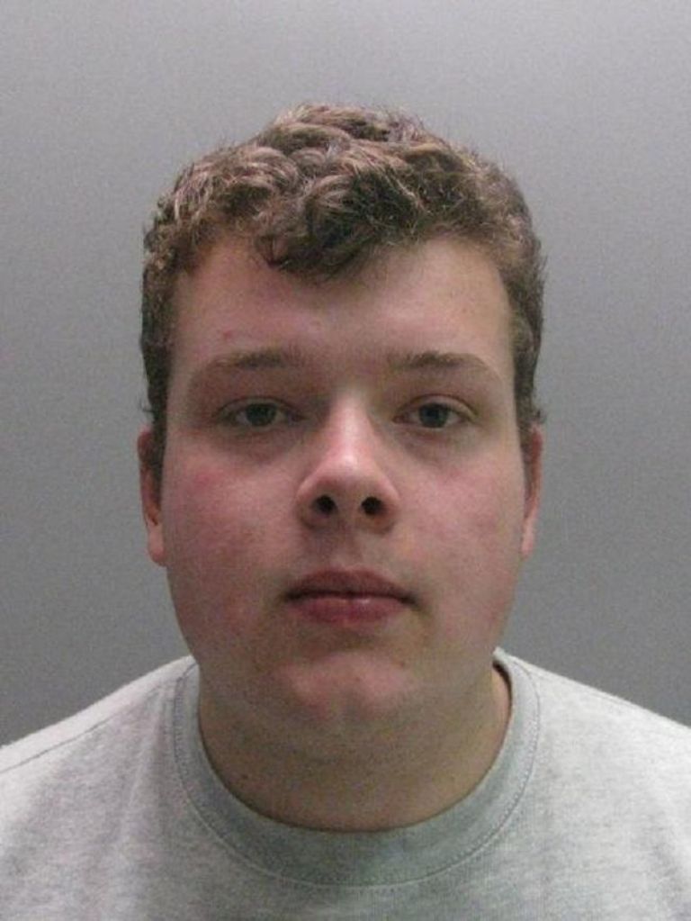 Connor James Hume dejó ciego a un bebé a golpes