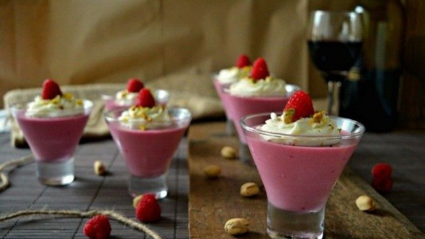 Dale un giro de 180 grados a tu sábado con este asombroso mousse de vino tinto