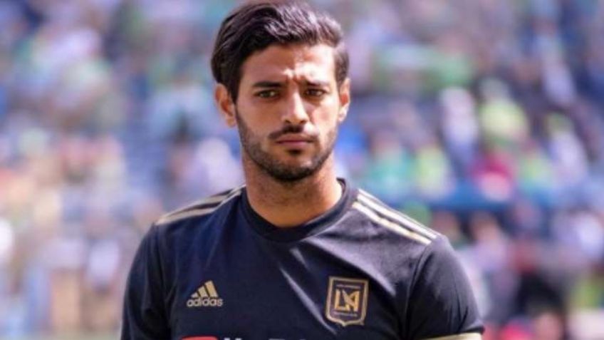 VIDEO: Carlos Vela 'explota' contra su técnico tras ser sustituido al minuto 20