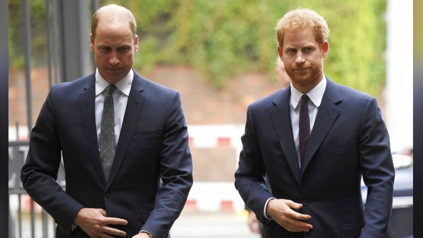 Príncipe Harry y William se unen en apoyo a la Reina Isabel II en funeral del Príncipe Felipe