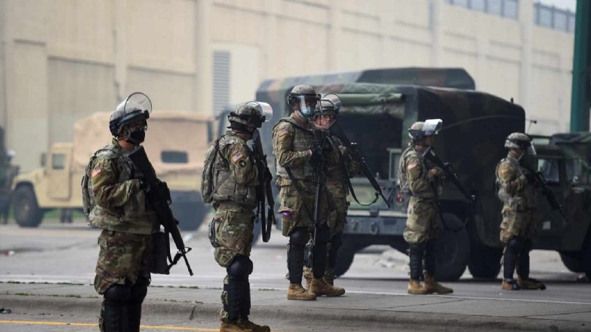 Sigue la violencia en Minneapolis: Acribillan a 2 miembros de la Guardia Nacional de EU