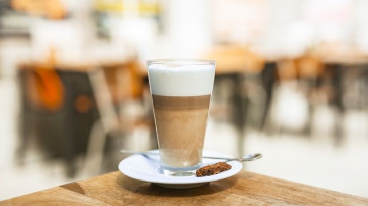 Llena tu lunes de energía con este rico cappuccino espumoso sin cafetera