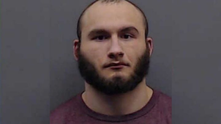 Pederasta rapta a una niña de 13 años, la lleva a su casa en Texas y abusa de ella