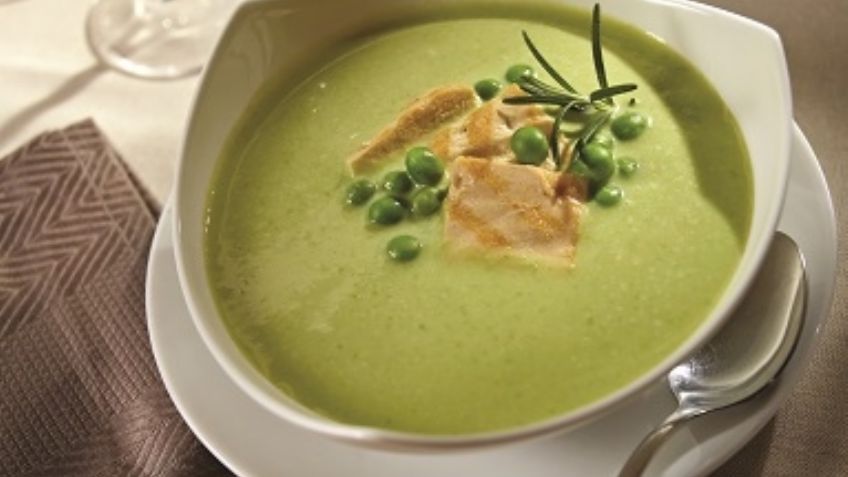Comienza a comer rico y saludable gracias a una sencilla crema de chícharos