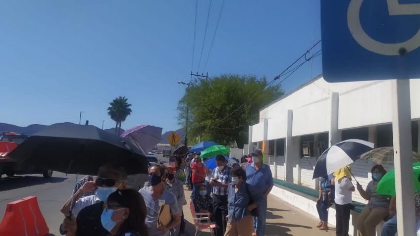 Segunda aplicación de vacuna contra el Covid fue desordenada en Guaymas