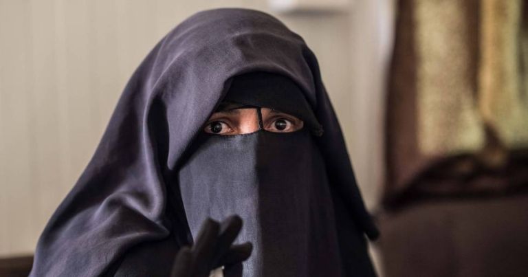 Terrorista de ISIS se hace estallar junto a su bebé en Túnez