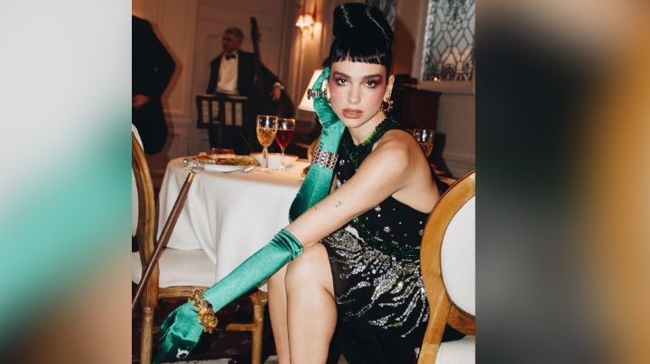 Dua Lipa domina el escenario: La cantante da concierto virtual y redes estallan