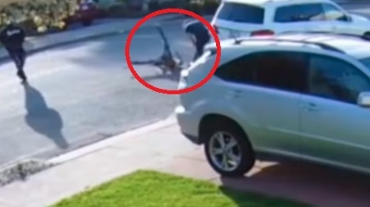 VIDEO: ¡Al suelo! Niño ladrón recibe golpiza tras fallido intento de robo a mano armada