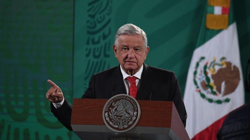 AMLO: ¡Excelentes noticias! Tras retraso, llegan a México 1 millón de vacunas Sinovac