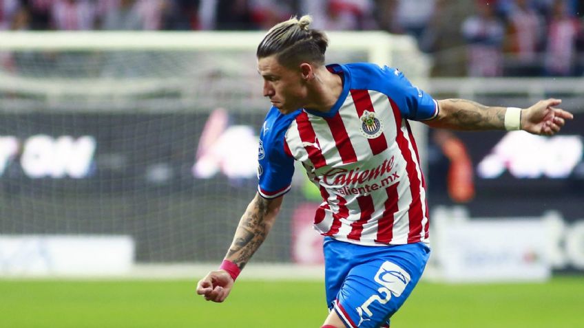 Chivas sufre baja de 'Chicote' Calderón para enfrentar a Monterrey; Jesús Molina en duda