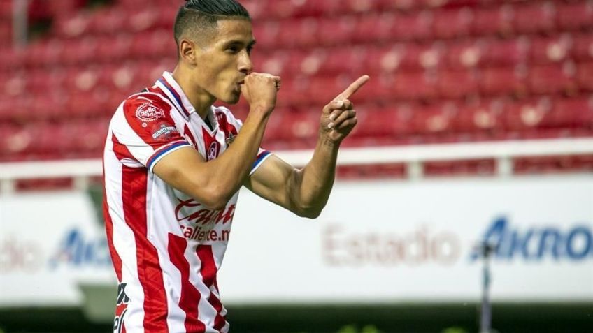 El Rebaño Sagrado castigan nuevamente a Uriel Antuna